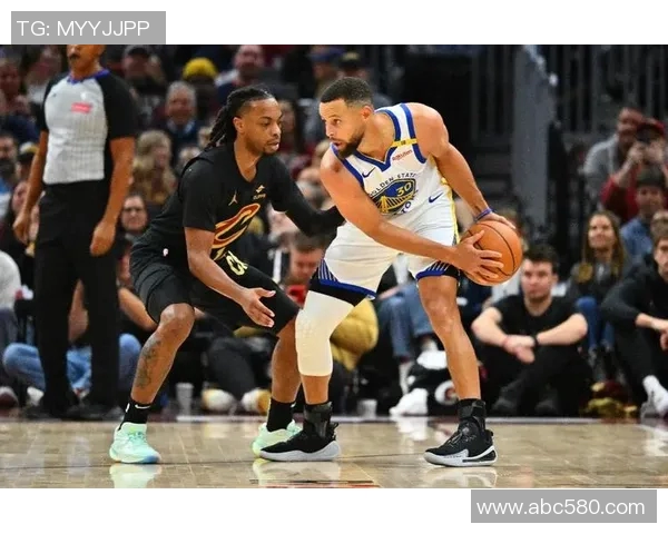 2017年雷霆队与掘金队激战回顾精彩瞬间与赛场亮点分析 2017年雷霆队与掘金队激战回顾精彩瞬间与赛场亮点分析