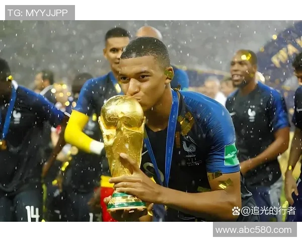 姆巴佩领衔法国队再创辉煌足球世界的未来之星崛起之路