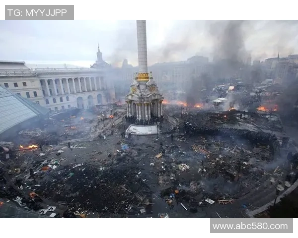 奥斯与福伦丹激战正酣谁能在这场较量中笑到最后