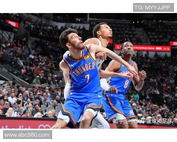 2014年NBA季后赛雷霆与马刺的激烈对决与精彩瞬间回顾